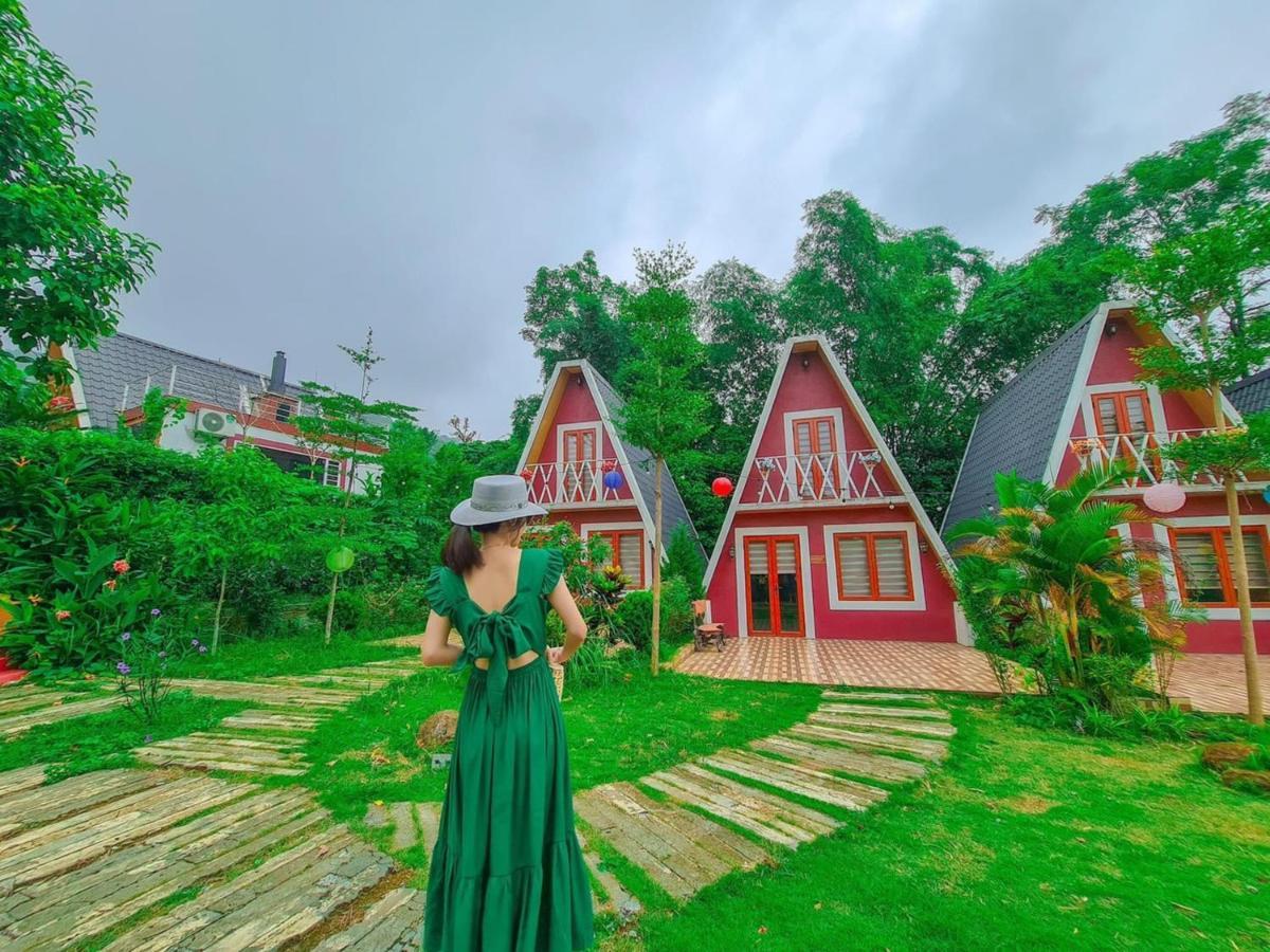 Furano Garden Home Hoa Binh - Venuestay Zewnętrze zdjęcie