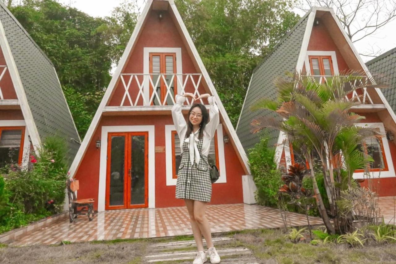 Furano Garden Home Hoa Binh - Venuestay Zewnętrze zdjęcie